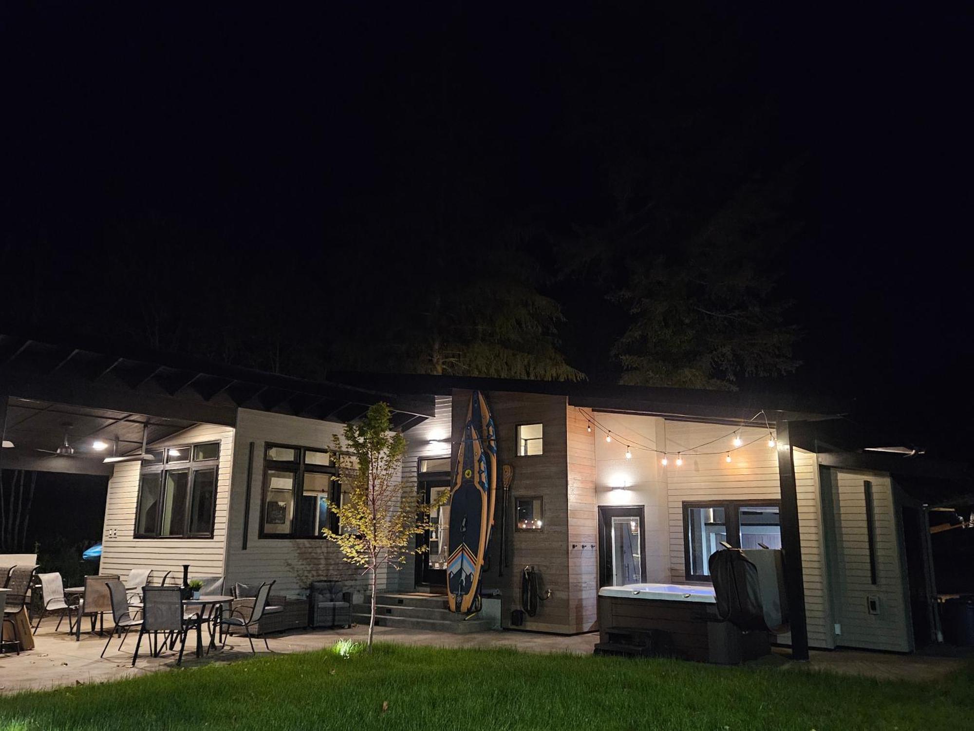 Luxe Lake Cabin Hot Tub Grill Firepit Ev Charger Onalaska Zewnętrze zdjęcie