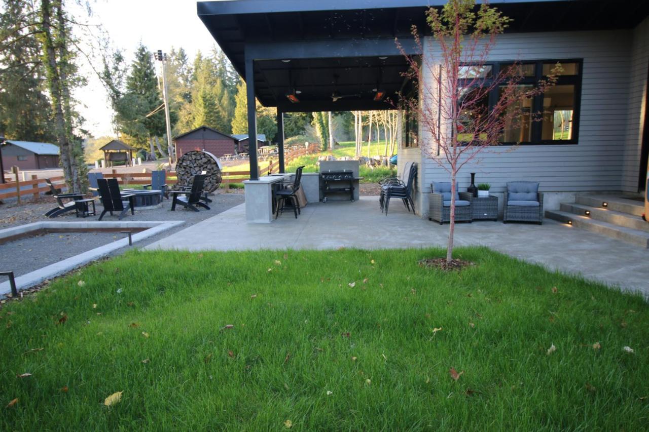 Luxe Lake Cabin Hot Tub Grill Firepit Ev Charger Onalaska Zewnętrze zdjęcie
